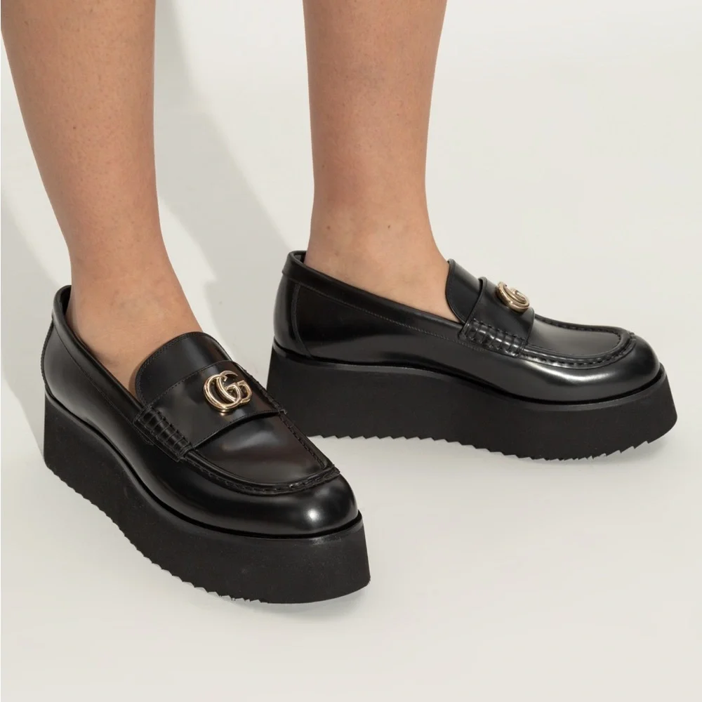 Gucci Black Platform Leather Loafers with Gold Emblem - Women - Picture 8 of 9